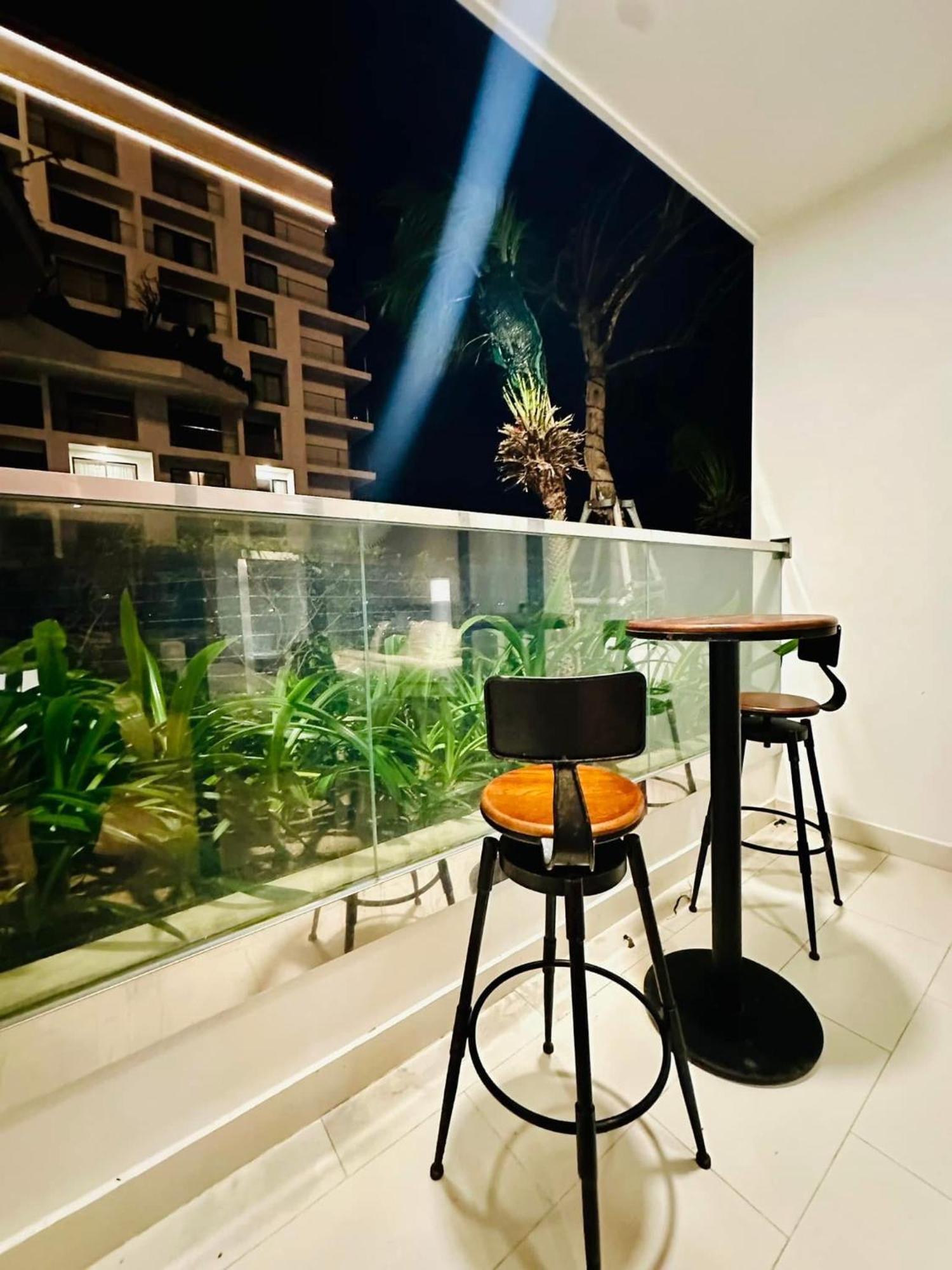 Aparthotel Khach San Wins Apec Phu Yen Tuy Hoa Exterior foto